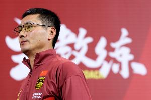 足球惨案!国足5球惨负,邵佳一信心满满却遭现实打击?球员若为石灰,点石成金谈何容易?
